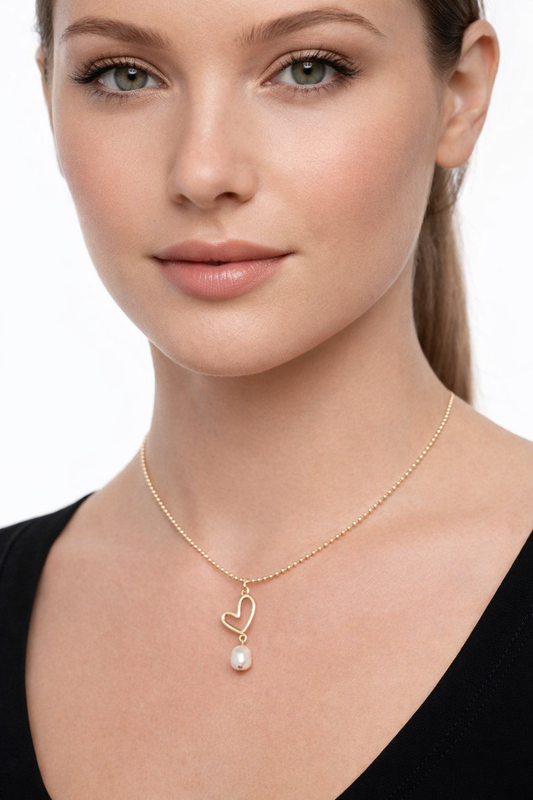 Heart Collection - Lovely Pearl necklace