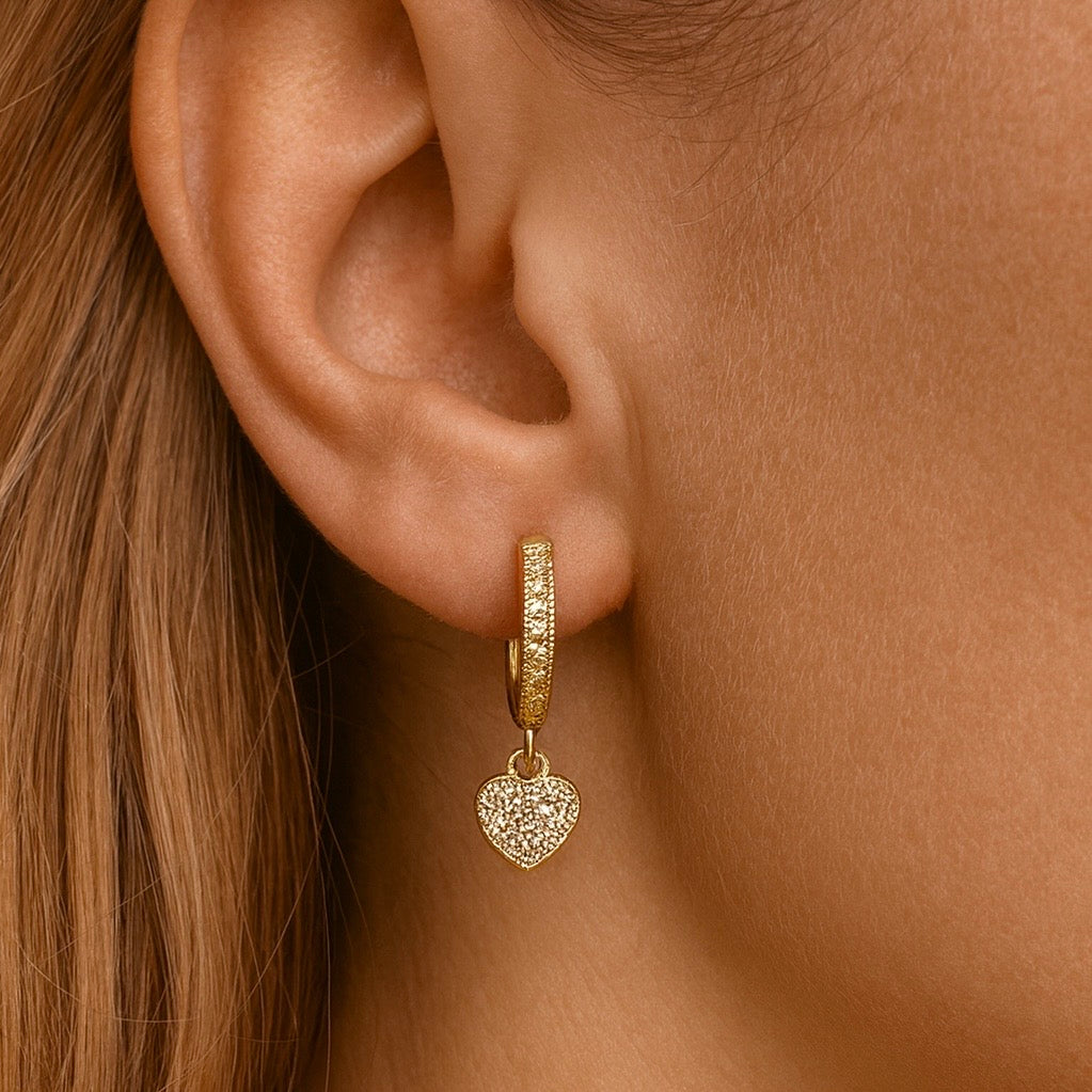 Single Sparkling earring - Heart
